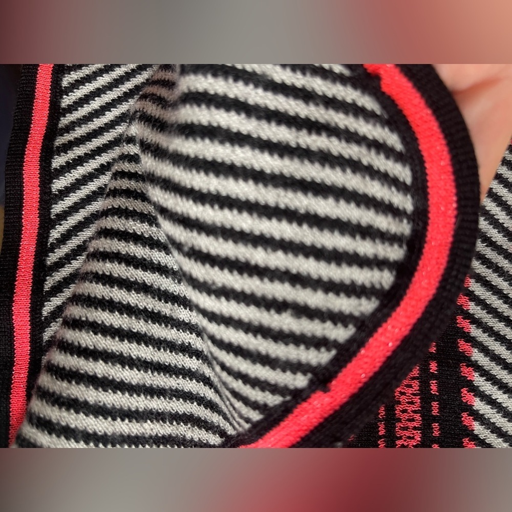 Rag And Bone Sweater Like New! - image 3